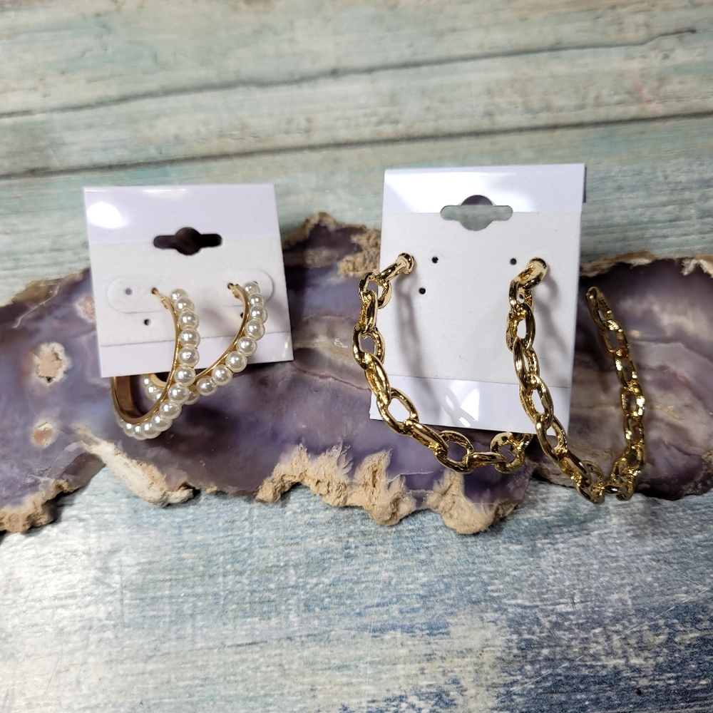 Elegant Gold and Pearl Hoop Earrings Set - Picture 1 of 8